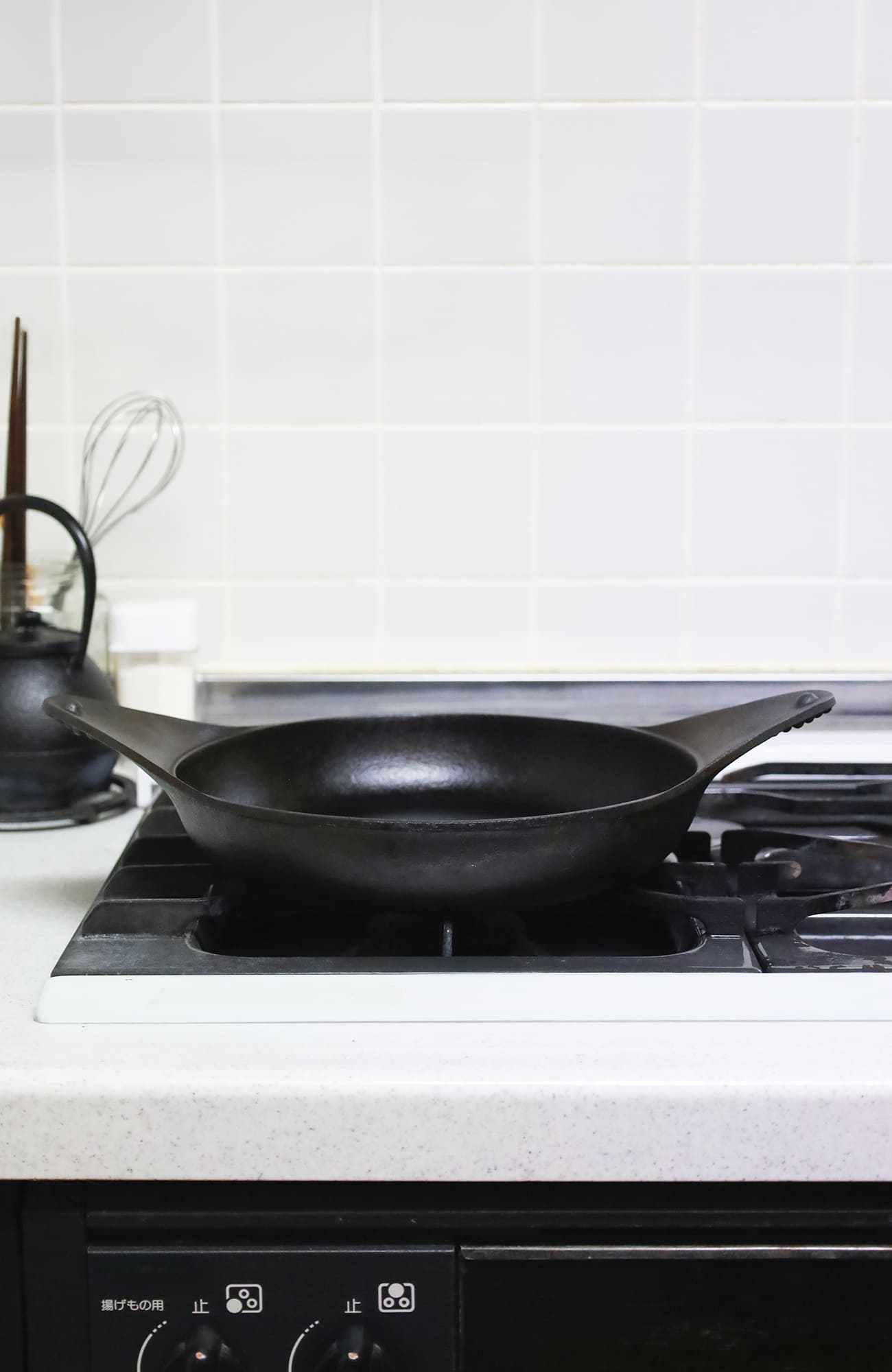 naked pan 両手24cm 深形 | 南部鉄器の老舗 及源鋳造 OIGEN 公式