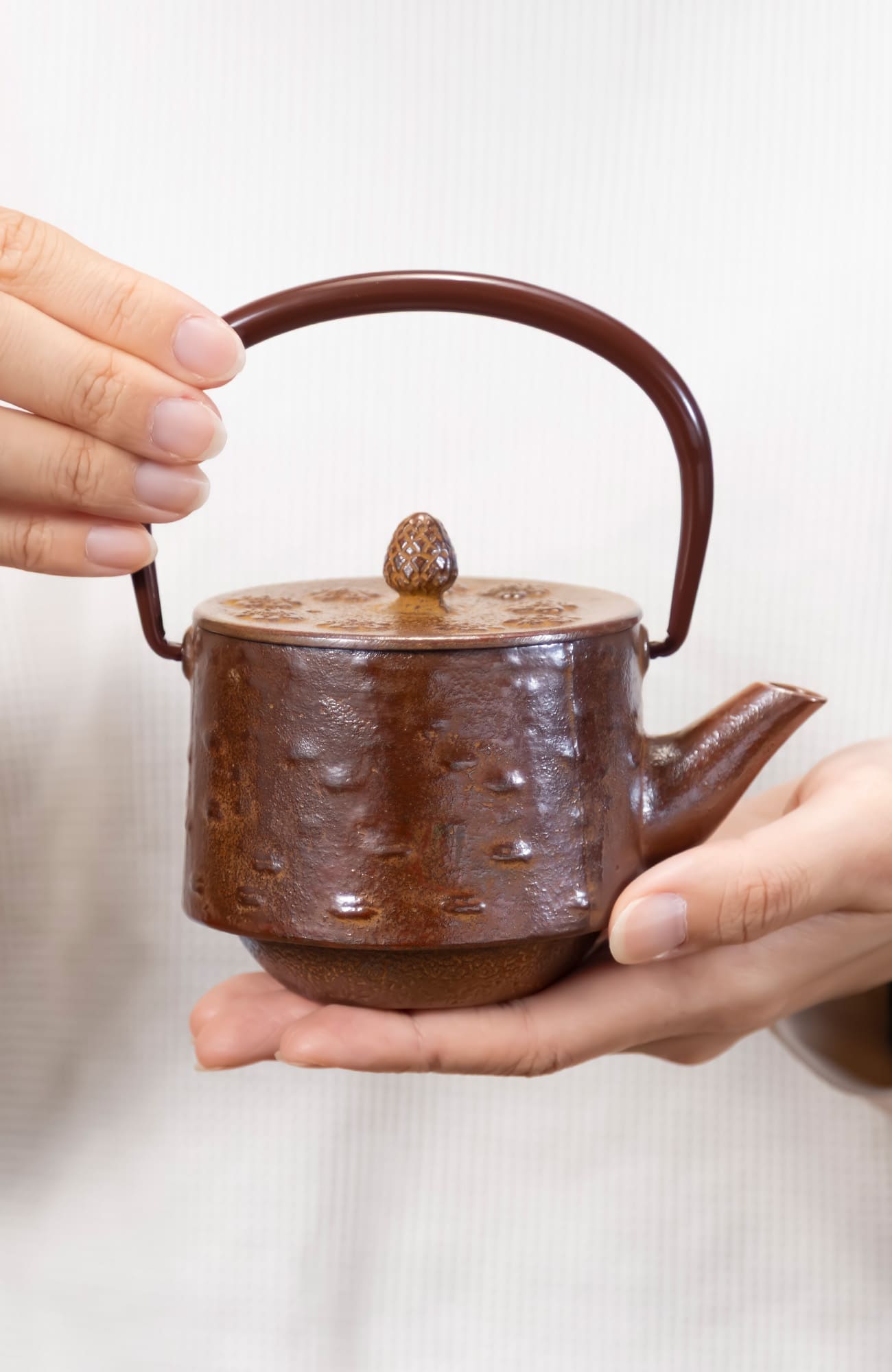 急須 桜皮寸筒 0.25L | 南部鉄器の老舗 及源鋳造 OIGEN 公式オンライン