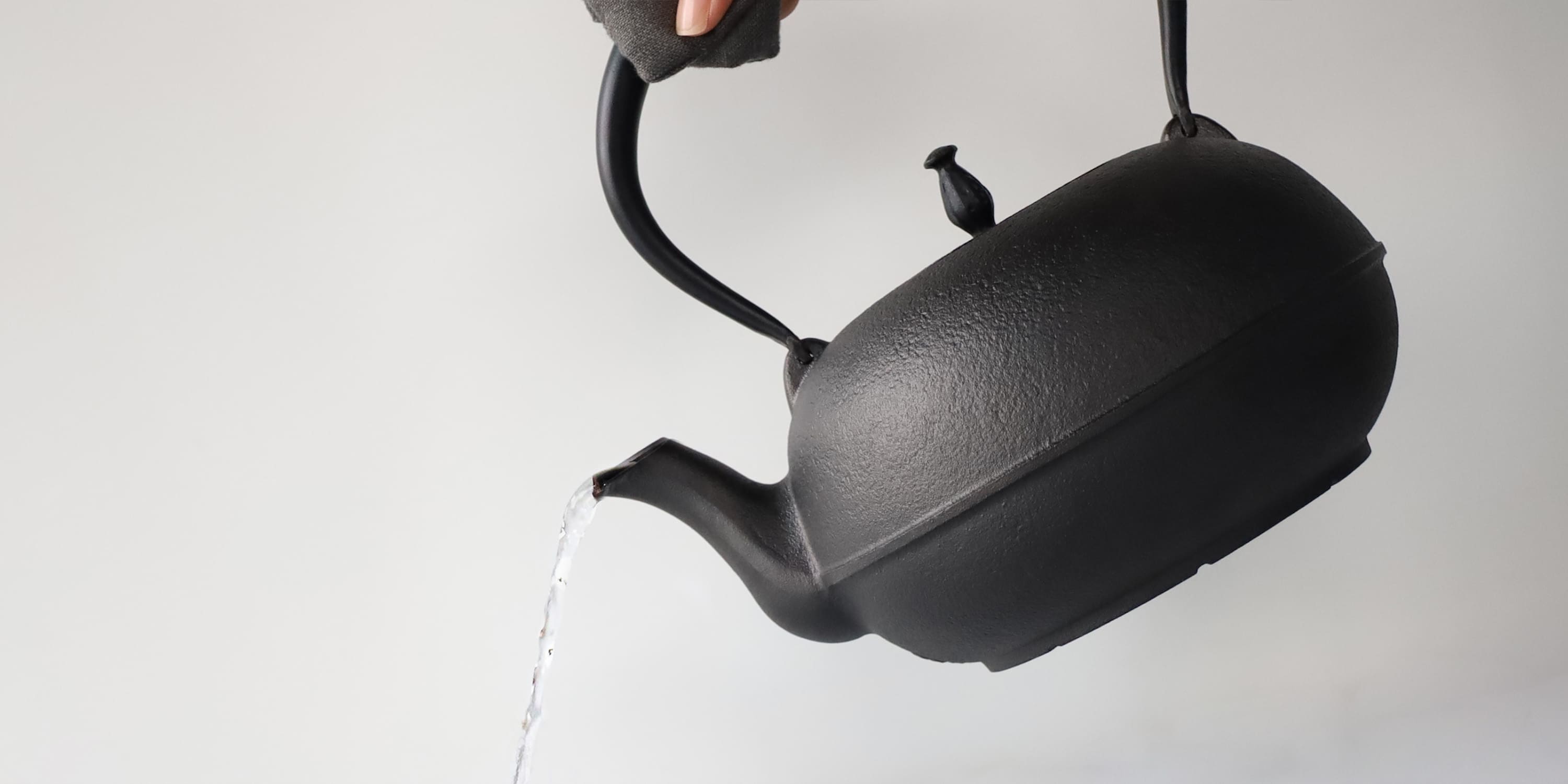 鉄瓶 観月肌 1.85L | 南部鉄器の老舗 及源鋳造 OIGEN 公式オンライン
