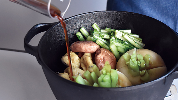 鉄鍋レシピ かぶと鶏もも肉のシンプル煮