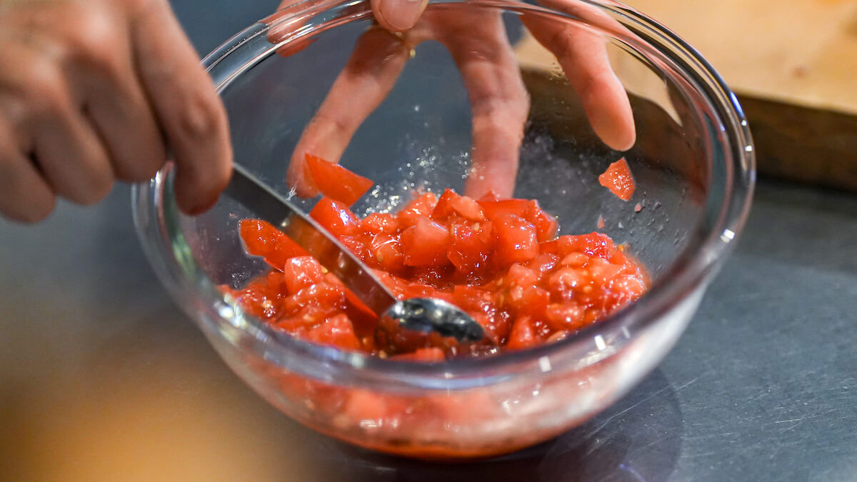 イカメシ　トマトと梅干のソース