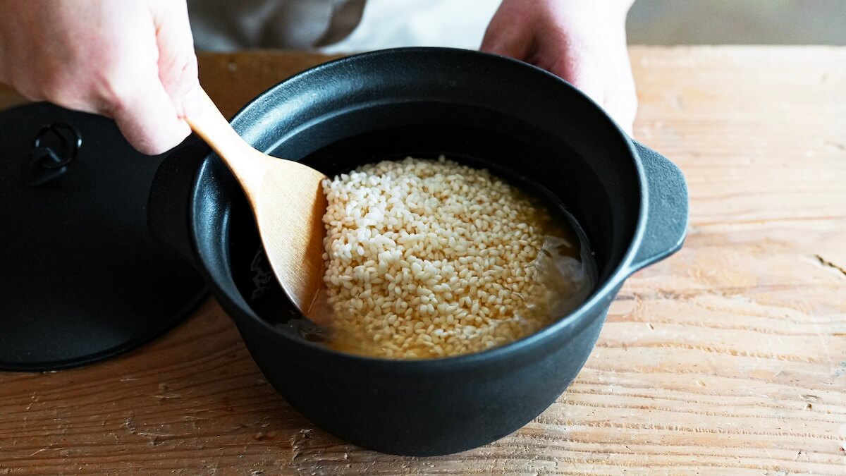 炊き込みご飯　レシピ　米を混ぜる